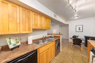1385 W University Ave, Flagstaff, AZ 86001 - Photo 7