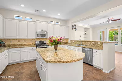 2617 W Via Vista Drive, Phoenix, AZ 85086 - Photo 13