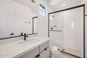 7961 W Loma Ln, Peoria, AZ 85345 - Photo 29