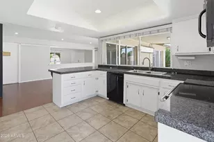 4844 W Royal Palm Rd, Glendale, AZ 85302 - Photo 13