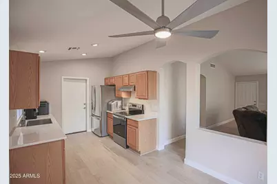 19816 N 34th Place, Phoenix, AZ 85050 - Photo 5
