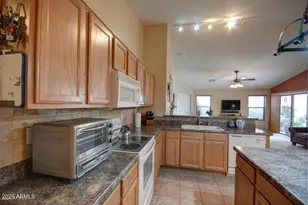 46149 W Guilder Ave, Maricopa, AZ 85139 - Photo 7