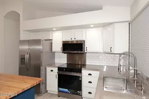 4517 E Melinda Ln, Phoenix, AZ 85050 - Photo 15