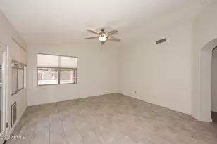 4517 E Melinda Ln, Phoenix, AZ 85050 - Photo 11