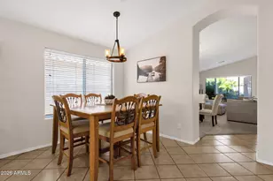672 N Bridlegate Dr, Gilbert, AZ 85234 - Photo 13