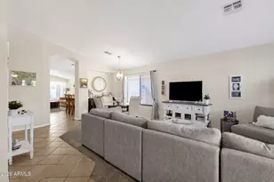 672 N Bridlegate Dr, Gilbert, AZ 85234 - Photo 9