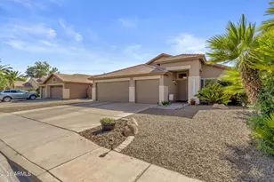 672 N Bridlegate Dr, Gilbert, AZ 85234 - Photo 1