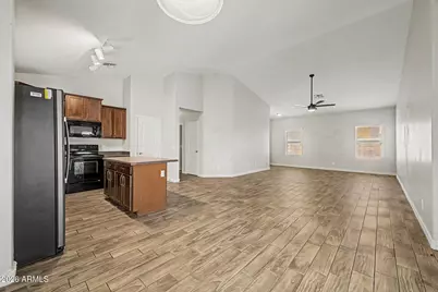 42509 W Monteverde Drive, Maricopa, AZ 85138 - Photo 9