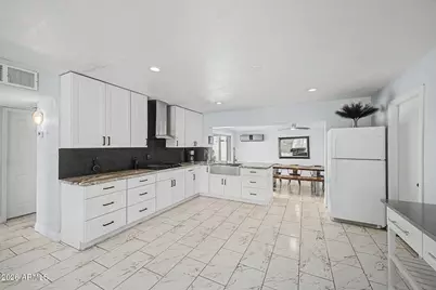 5302 N 77th Drive, Glendale, AZ 85303 - Photo 11
