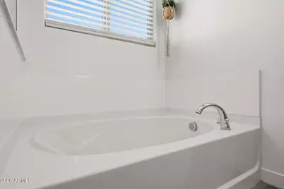 12617 W Lawrence Road, Glendale, AZ 85307 - Photo 33