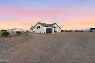 3655 E Graythorn Way, Coolidge, AZ 85128 - Photo 5