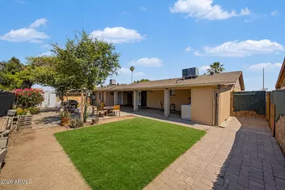 7346 W Glenrosa Avenue, Phoenix, AZ 85033 - Photo 33