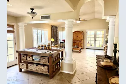 911 E Annette Drive, Phoenix, AZ 85022 - Photo 1