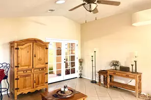 911 E Annette Dr, Phoenix, AZ 85022 - Photo 7