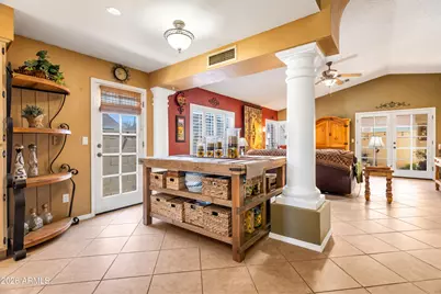 911 E Annette Drive, Phoenix, AZ 85022 - Photo 1