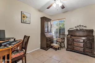 911 E Annette Dr, Phoenix, AZ 85022 - Photo 25