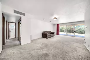 1330 E Catalina Dr, Phoenix, AZ 85014 - Photo 9