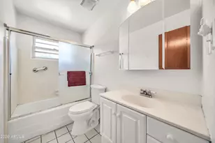 1330 E Catalina Dr, Phoenix, AZ 85014 - Photo 23