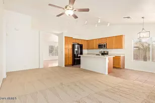 6585 N 77th Dr, Glendale, AZ 85303 - Photo 9