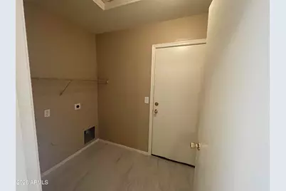 5910 S 32nd Avenue, Phoenix, AZ 85041 - Photo 17