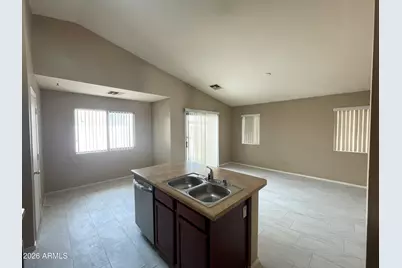 5910 S 32nd Avenue, Phoenix, AZ 85041 - Photo 7