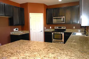 1066 Marchbanks Dr, Sierra Vista, AZ 85635 - Photo 3