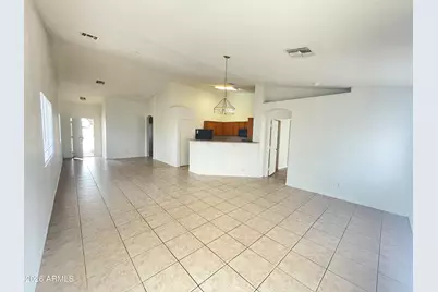 915 W Bowker Street, Phoenix, AZ 85041 - Photo 13