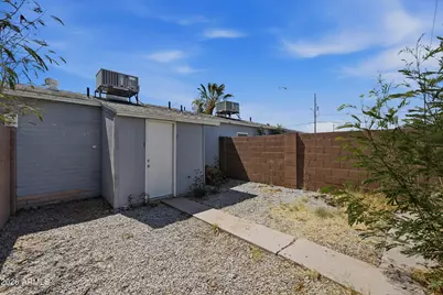 907 N 22nd Place #Apt 3, Phoenix, AZ 85006 - Photo 13
