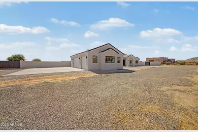 8236 N Calle Hermosa Circle, Casa Grande, AZ 85194 - Photo 5