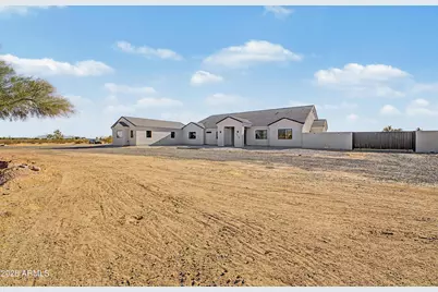 8236 N Calle Hermosa Circle, Casa Grande, AZ 85194 - Photo 9