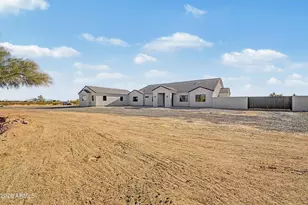 8236 N Calle Hermosa Cir, Casa Grande, AZ 85194 - Photo 9