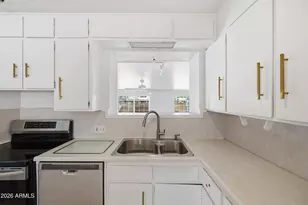 1031 E Vermont Ave, Phoenix, AZ 85014 - Photo 11