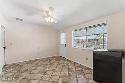10006 W Deanita Lane, Sun City, AZ 85351 - Photo 17