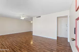 10006 W Deanita Ln, Sun City, AZ 85351 - Photo 3