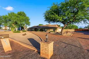 7417 W Grovers Ave, Glendale, AZ 85308 - Photo 3