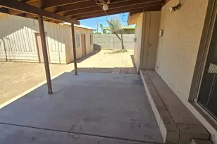 5717 W Heatherbrae Dr, Phoenix, AZ 85031 - Photo 11