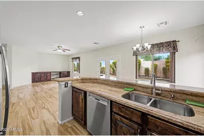 8950 W Grovers Avenue, Peoria, AZ 85382 - Photo 5