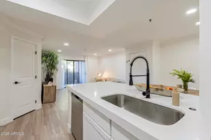 2025 E Campbell Ave, Phoenix, AZ 85016 - Photo 17