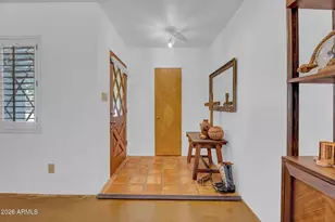 309 E Keim Dr, Phoenix, AZ 85012 - Photo 5