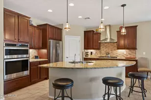 27489 W Mohawk Ln, Buckeye, AZ 85396 - Photo 9