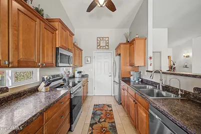275 S Cypress Court, Chandler, AZ 85226 - Photo 11