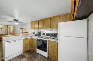 9828 E Pueblo Ave, Mesa, AZ 85208 - Photo 11
