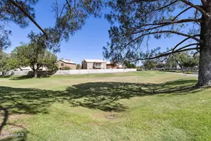 58 W Melody Dr, Gilbert, AZ 85233 - Photo 49