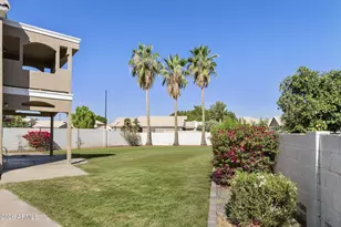 58 W Melody Dr, Gilbert, AZ 85233 - Photo 33