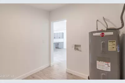 6924 W Beatrice Street, Phoenix, AZ 85043 - Photo 11