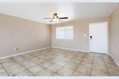 4526 E Burgess Lane, Phoenix, AZ 85042 - Photo 9