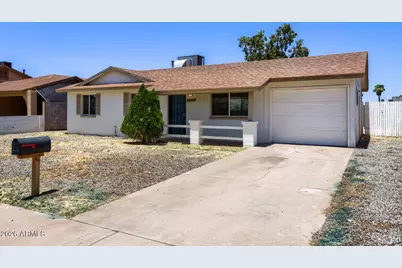 4526 E Burgess Lane, Phoenix, AZ 85042 - Photo 3