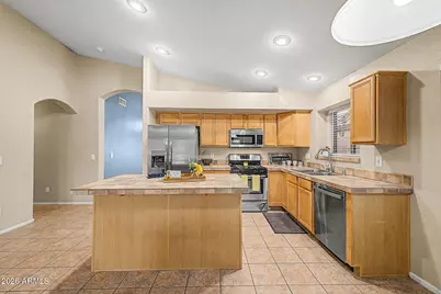 3311 W Walter Way, Phoenix, AZ 85027 - Photo 13