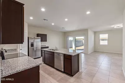 18646 W Buckskin Trail, Wittmann, AZ 85361 - Photo 13