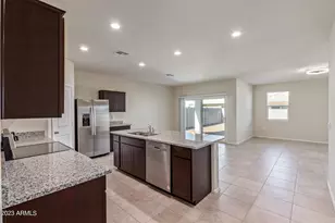 18646 W Buckskin Trl, Wittmann, AZ 85361 - Photo 13